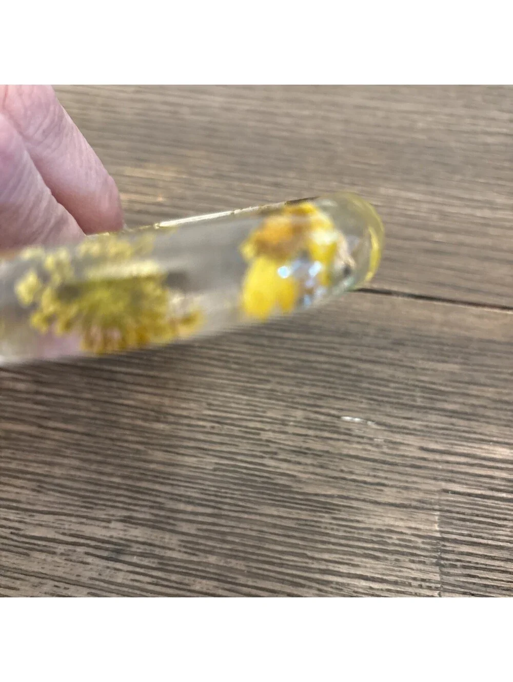 Beautiful Floral Translucent Bangles Served 3